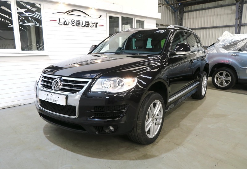 Volkswagen Touareg V6 Altitude Tdi 224 Black #4