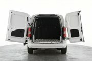 Vauxhall Combo-e Life 100Kw Pro 52Kwh NV74EVX White #2
