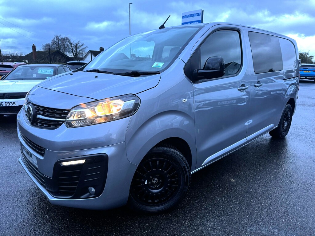 Vauxhall Vivaro F3100 Pro Crew Cab Grey