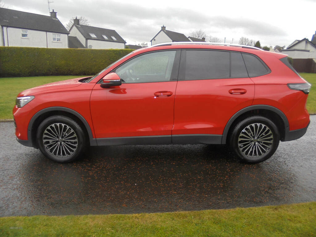 Volkswagen Tiguan 2.0 Tdi Match Dsg MK25CGG Red #5