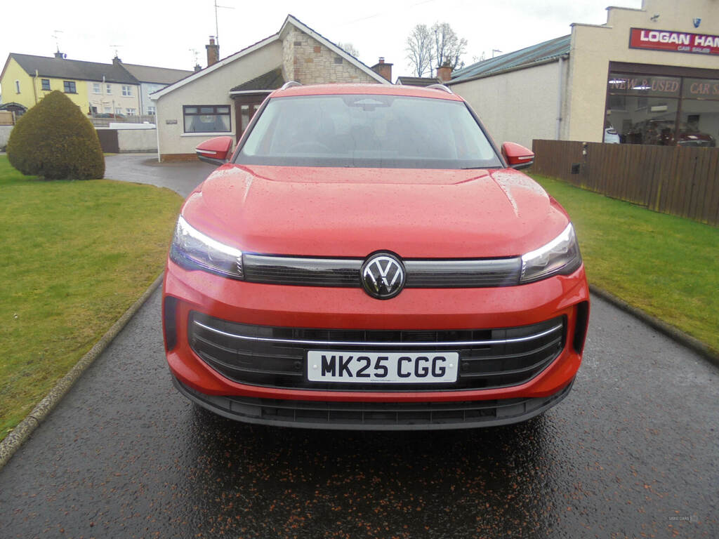 Volkswagen Tiguan 2.0 Tdi Match Dsg MK25CGG Red #3