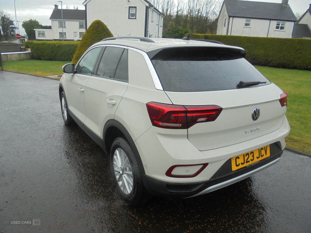 Volkswagen T-Roc 1.5 Tsi Life CJ23JCV Grey #6