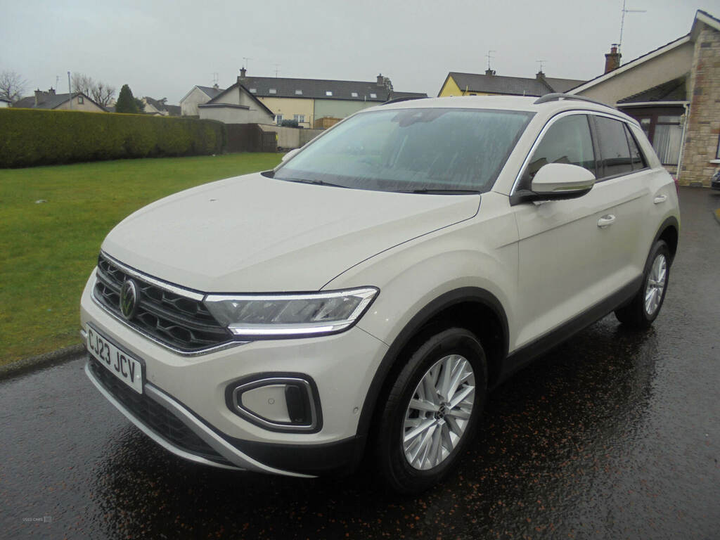 Volkswagen T-Roc 1.5 Tsi Life CJ23JCV Grey #4