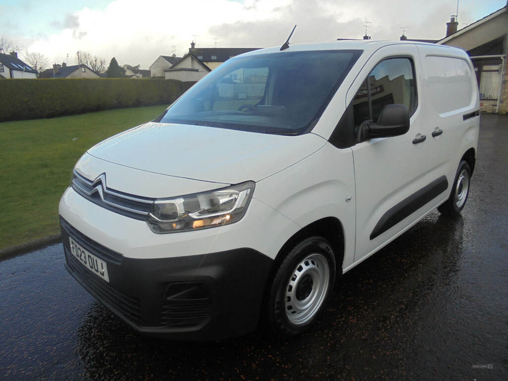 Citroen Berlingo 1.5 Bluehdi 650Kg Enterprise Ed 100Ps 6 Spd S S FD23OUJ White #4