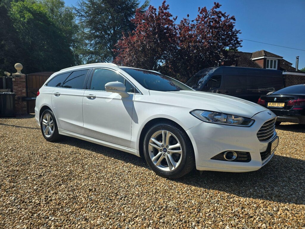 Ford Mondeo 2.0T Ecoboost Titanium Euro 6 Ss White