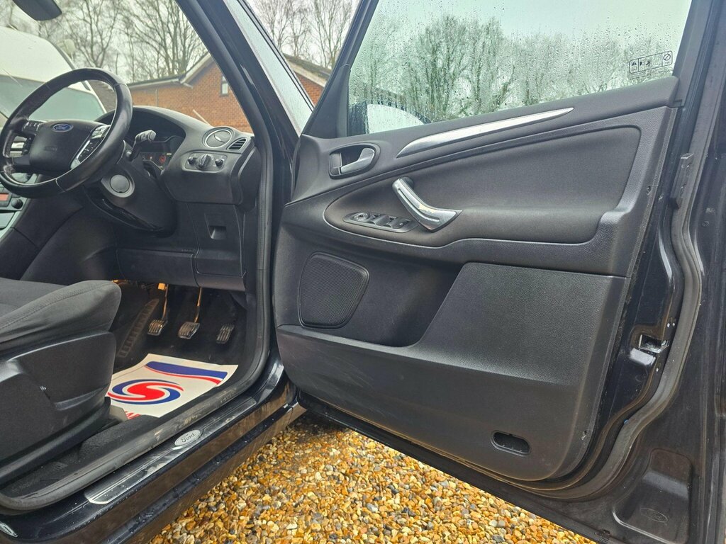 Ford Galaxy 2.0 Tdci Titanium Euro 5 Black #6