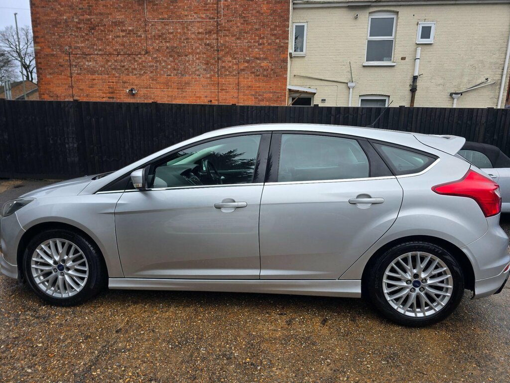 Ford Focus 1.6 Tdci Zetec S Euro 5 Ss FL12HYC Silver #3