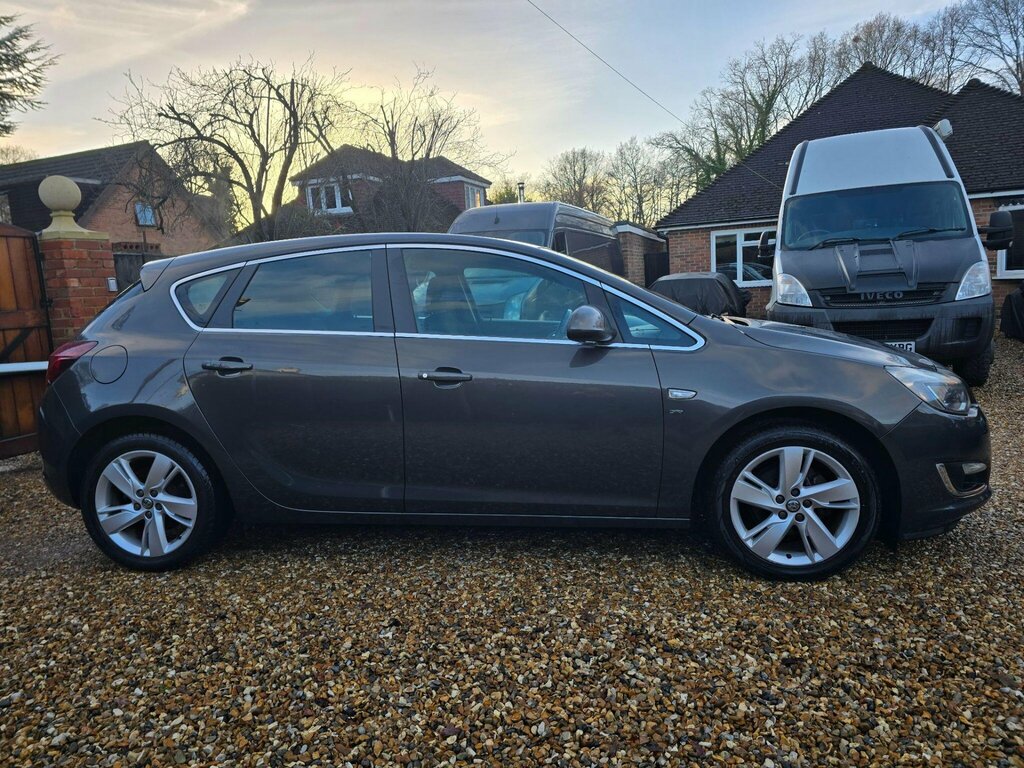 Vauxhall Astra 1.4 16V Sri Euro 5 DS62JVH Grey #2