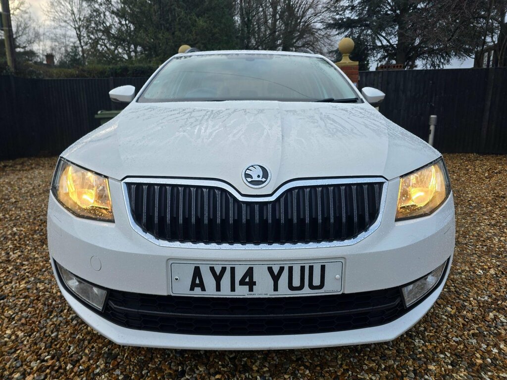 Skoda Octavia 1.6 Tdi Elegance Dsg Euro 5 Ss White #4