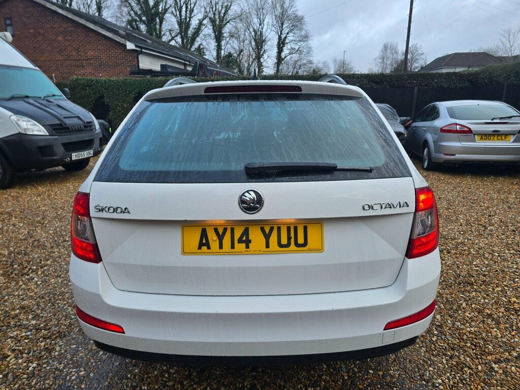 Skoda Octavia 1.6 Tdi Elegance Dsg Euro 5 Ss White #5