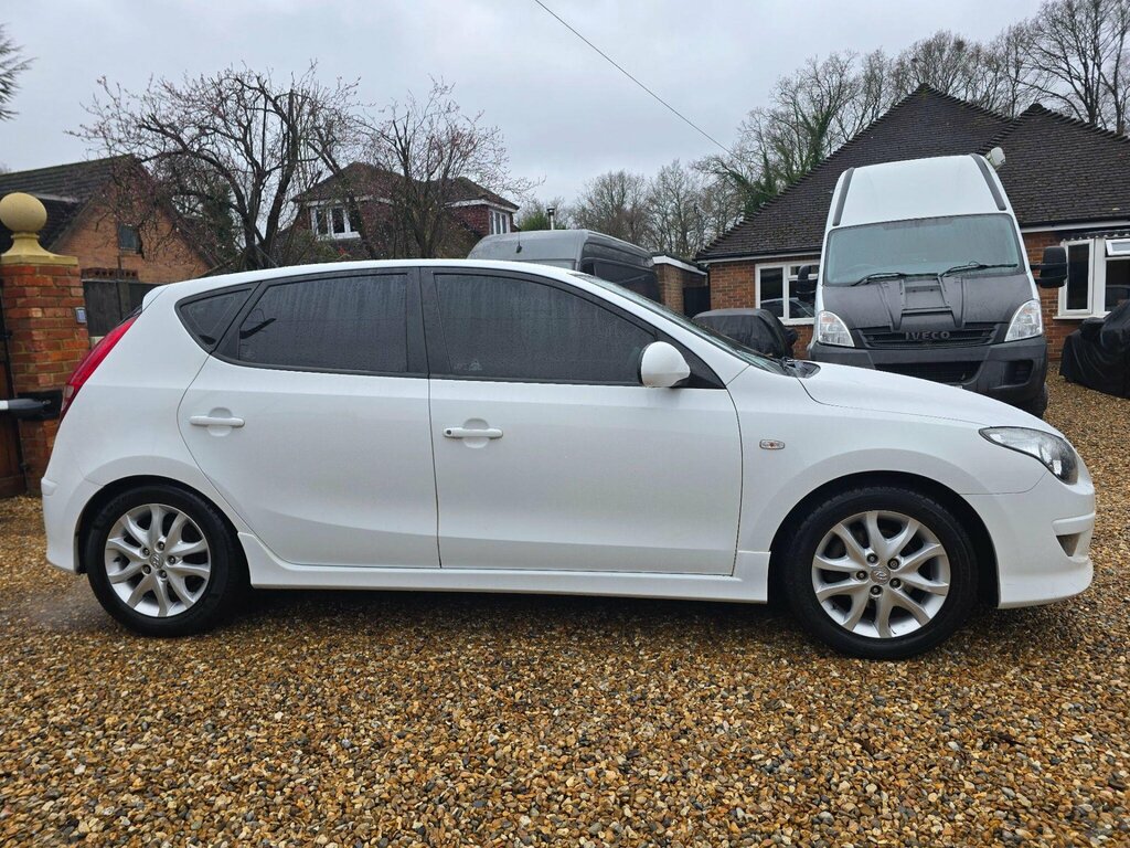Hyundai I30 1.4 Comfort Euro 5 White #2