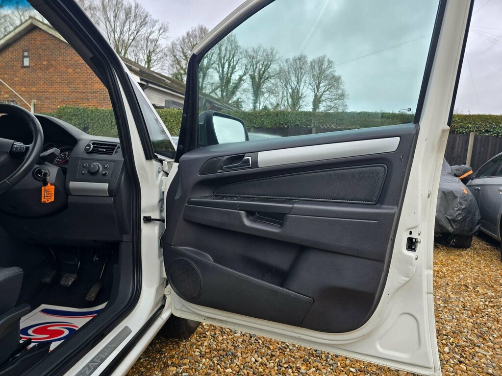 Vauxhall Zafira 1.7 Cdti Ecoflex Elite Euro 5 FT11NHB White #6
