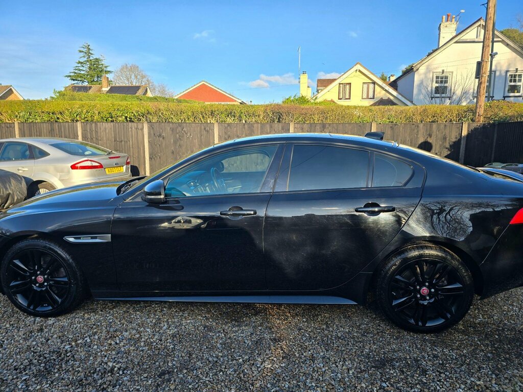 Jaguar XE 2.0D R-sport Euro 6 Ss FN17UDW Black #3