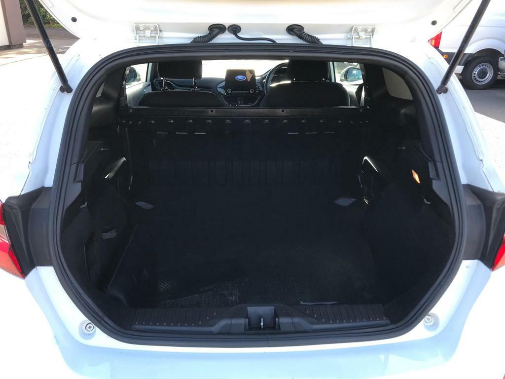 Ford Fiesta Van 1.5 Tdci Sport Euro 6 S S YS19NFT White #5