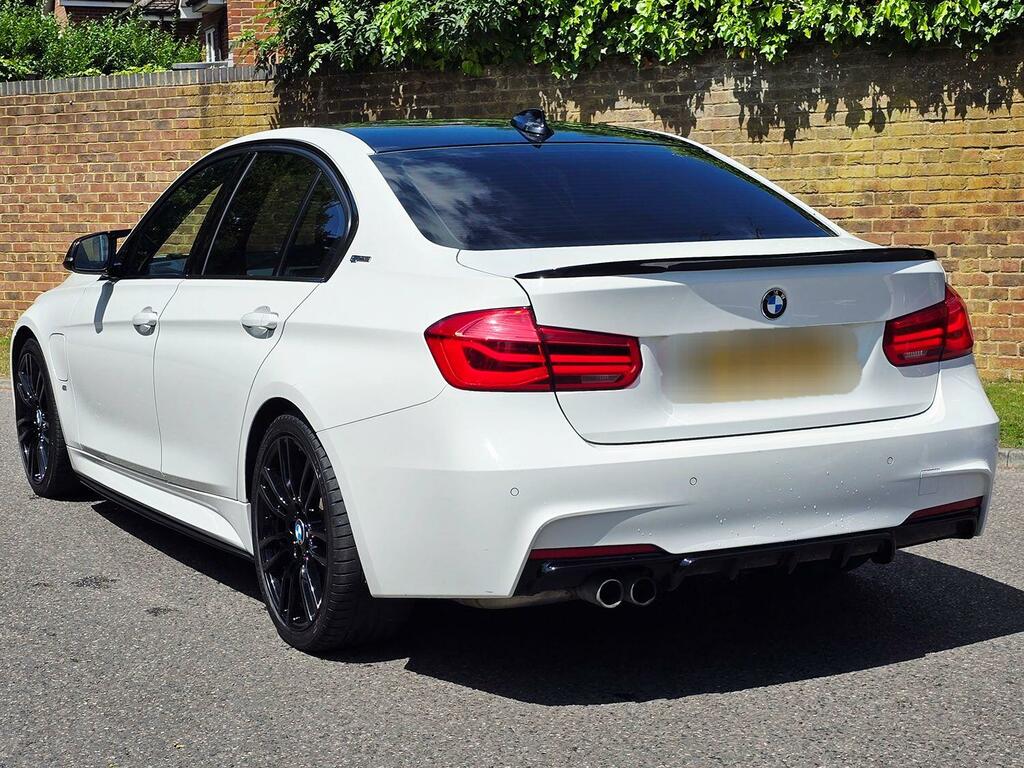 BMW 3 Series Saloon 2.0 330E M Sport Saloon 2017 YM17PYG White #5