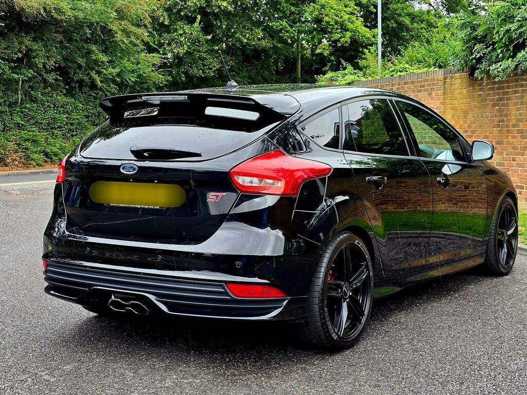 Ford Focus Hatchback 2.0 T Ecoboost St-3 2018 TJ67CDJ Black #6
