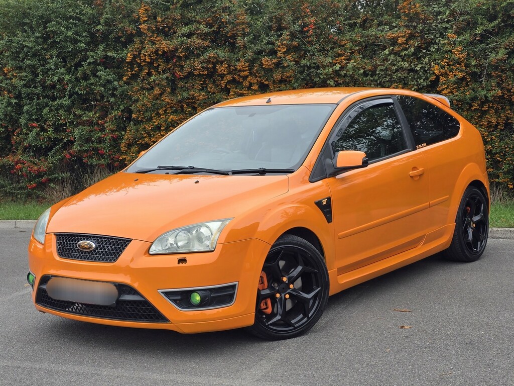 Ford Focus Hatchback 2.5 Siv St-3 2006 EN55NYY Orange #3