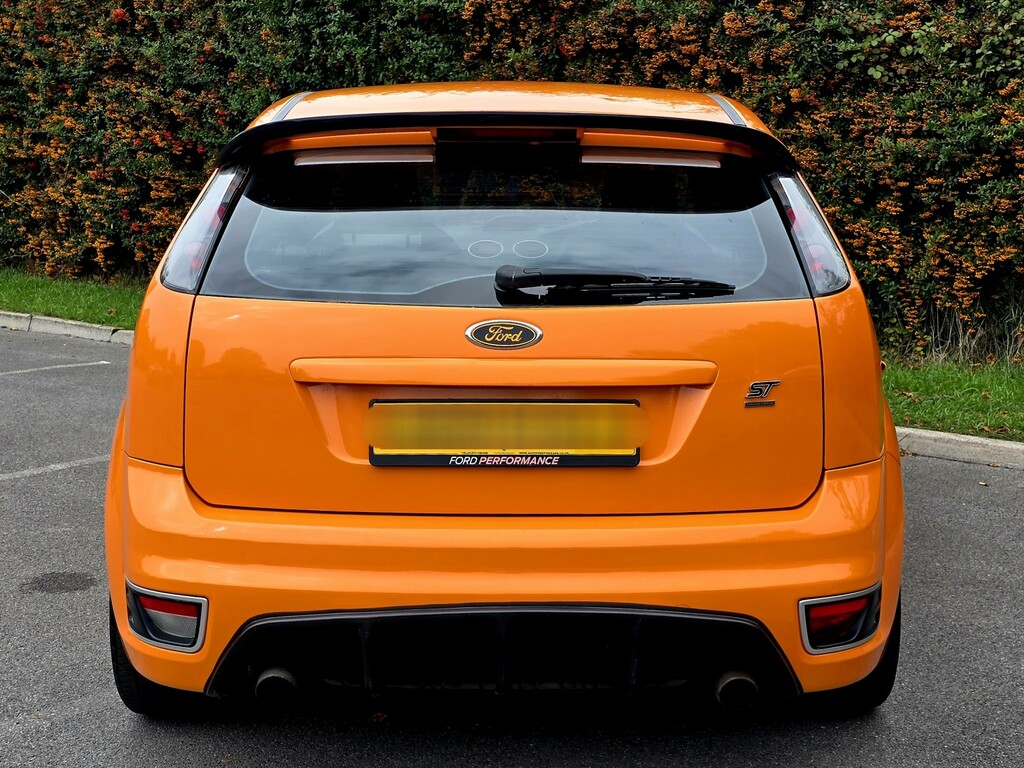 Ford Focus Hatchback 2.5 Siv St-3 2006 EN55NYY Orange #2