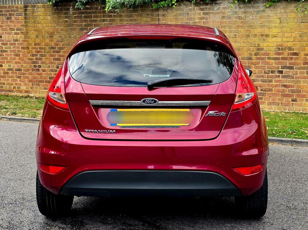 Ford Fiesta Hatchback 1.4 Titanium 2010 RK60TVM Red #6