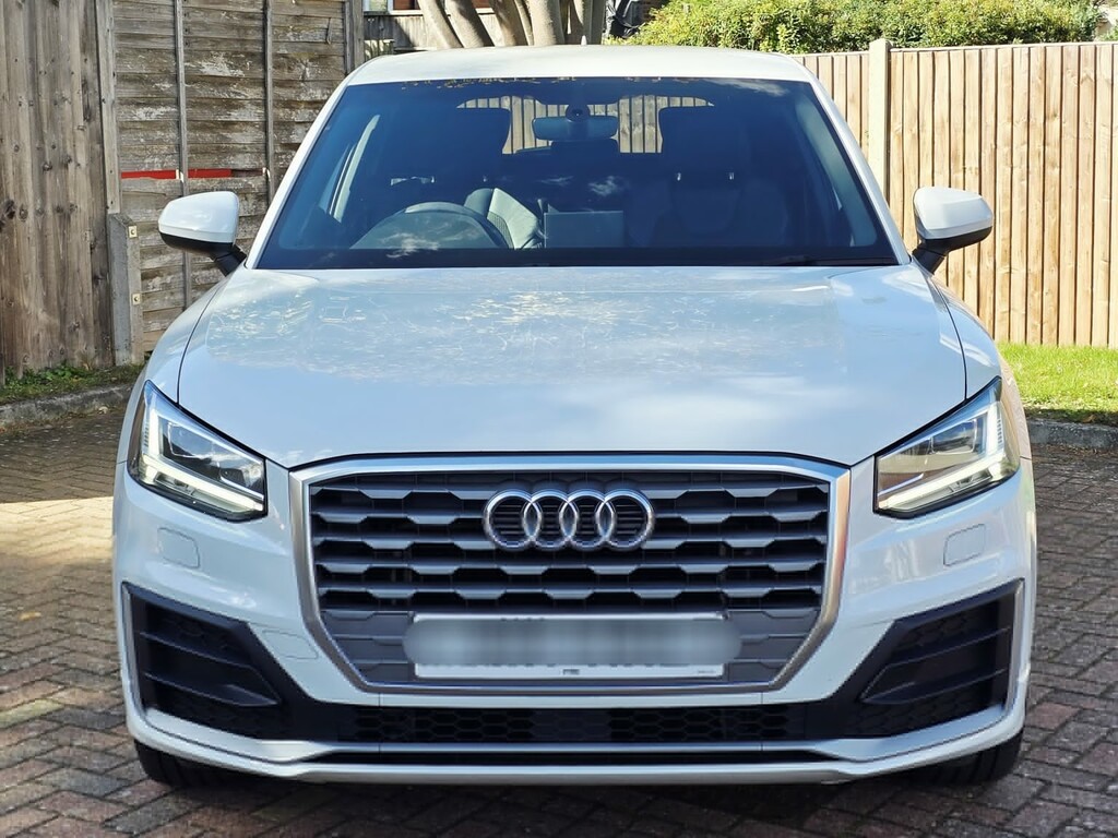 Audi Q2 Suv 1.4 Tfsi Cod S Line 2017 YW17MXE White #2