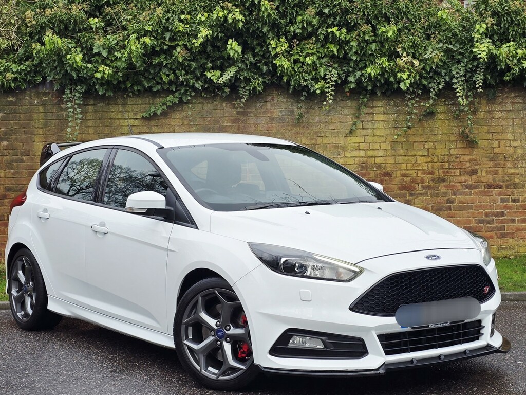 Ford Focus Hatchback 2.0 T Ecoboost St-3 2015 White