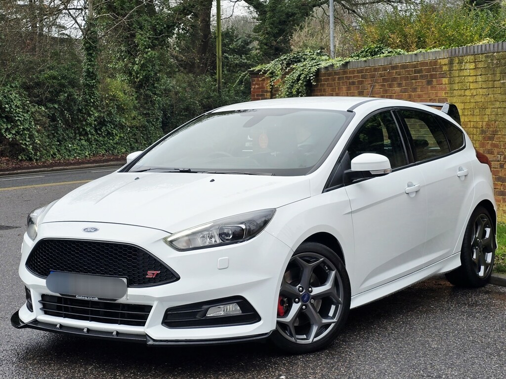Ford Focus Hatchback 2.0 T Ecoboost St-3 2015 EX65VCC White #2