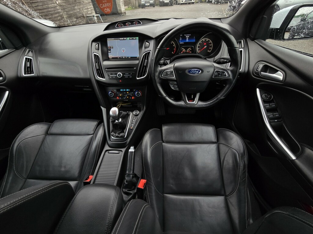 Ford Focus Hatchback 2.0 T Ecoboost St-3 2015 EX65VCC White #4