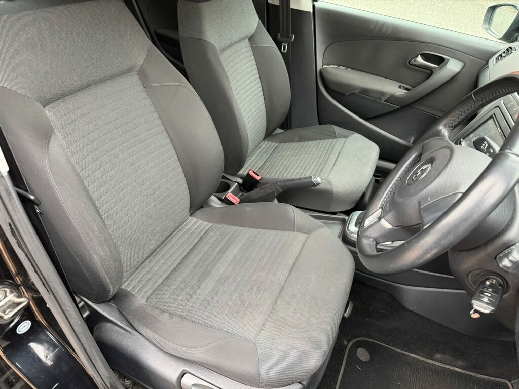 Volkswagen Polo Hatchback RF13ZYM Black #6