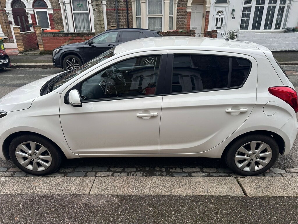 Hyundai I20 1.2 Active EF13NJE White #3