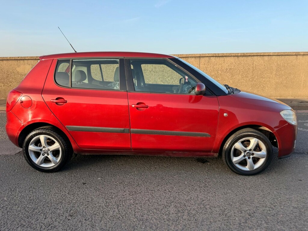 Skoda Fabia 1.2 Htp 12V 2 Red #6