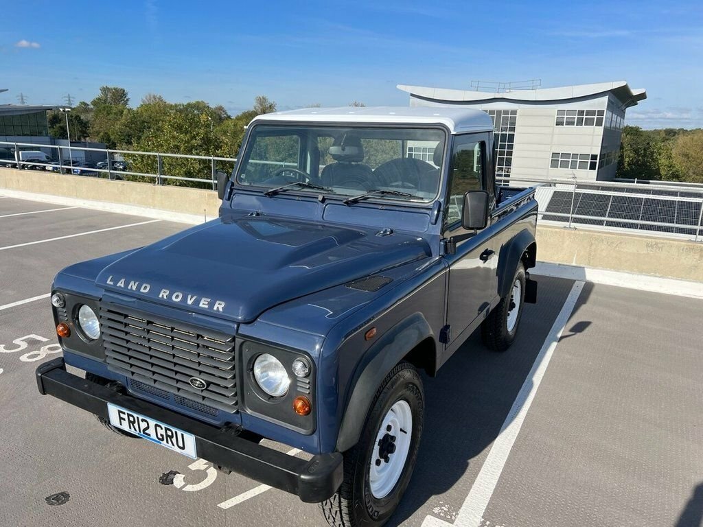 Land Rover Defender 2.2 Td Pick Up 122 Bhp Blue