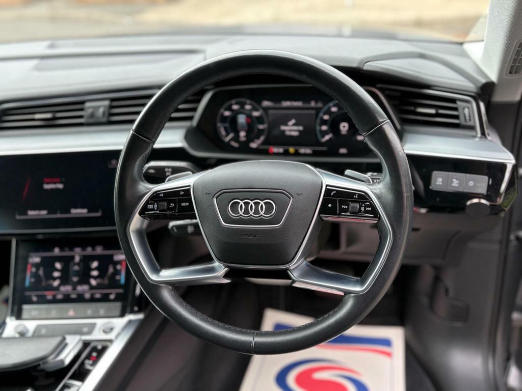 Audi E-tron 50 Technik Sportback Quattro YM23UVB Grey #4