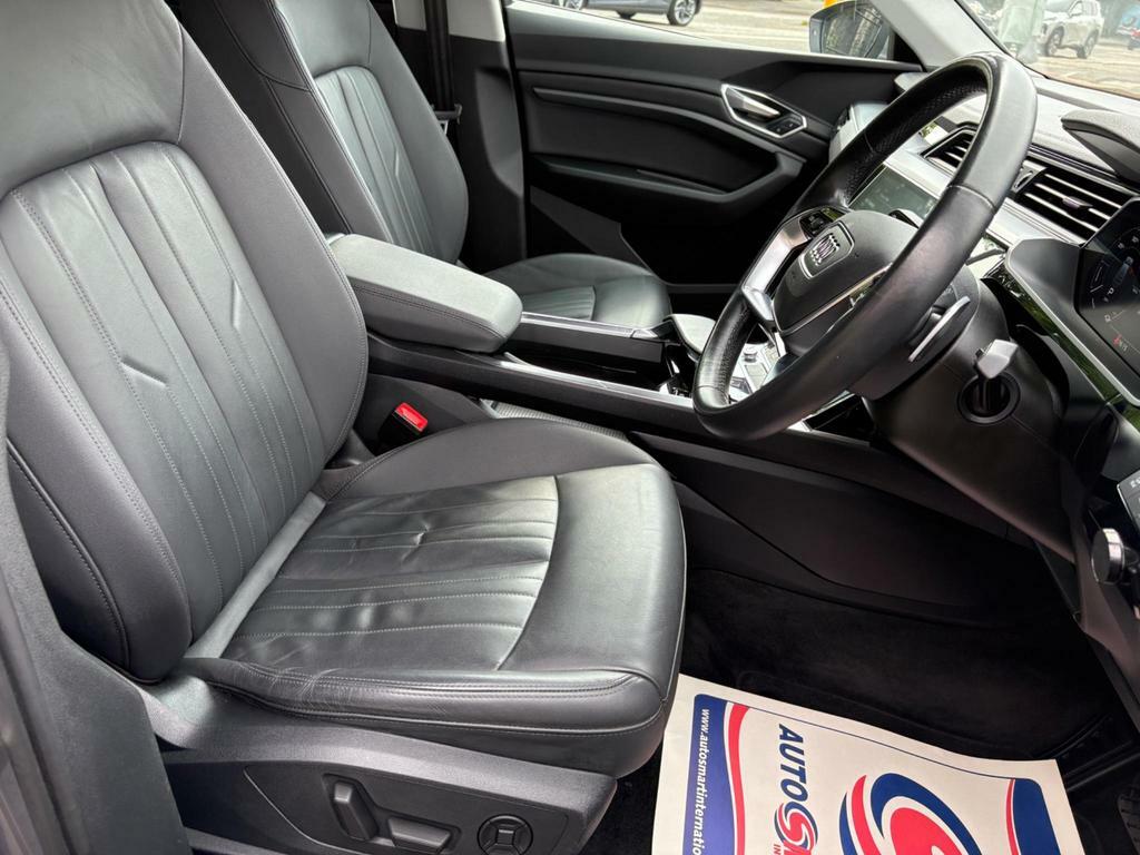 Audi E-tron 50 Technik Sportback Quattro YM23UVB Grey #3