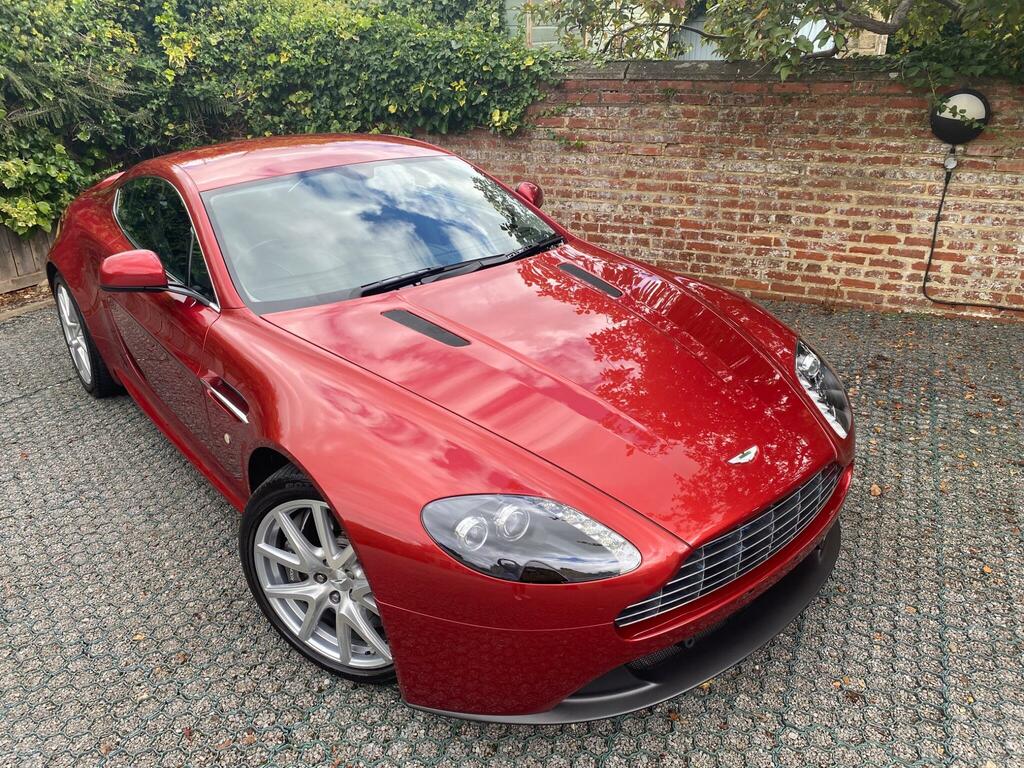 Aston Martin Vantage 4.7 V8 Euro 5 Red
