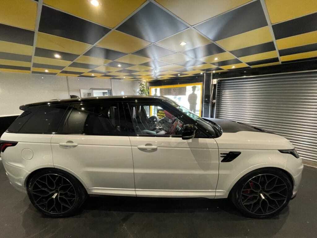 Land Rover Range Rover Sport Svr CN71OMG White #4