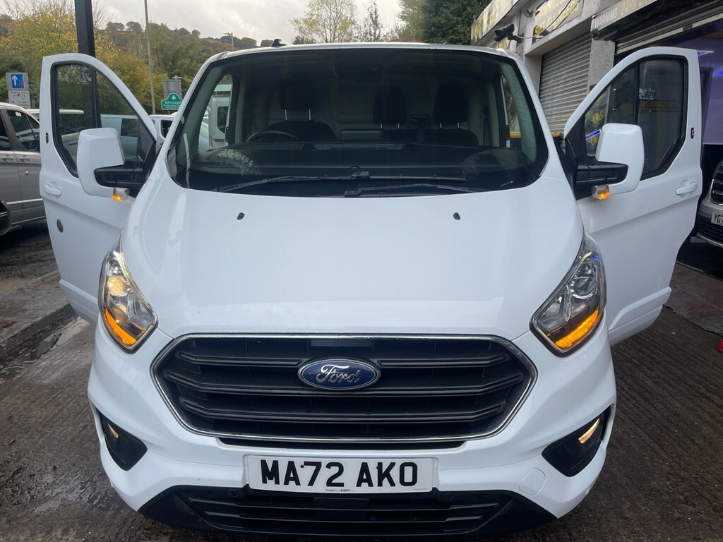 Ford Transit Custom 300 Limited Ecoblue Facelift Model MA72AKO White #4