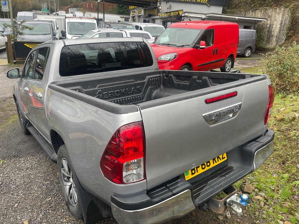 Toyota HILUX Invincible 4Wd D-4d Dcb BF68RKZ Silver #6