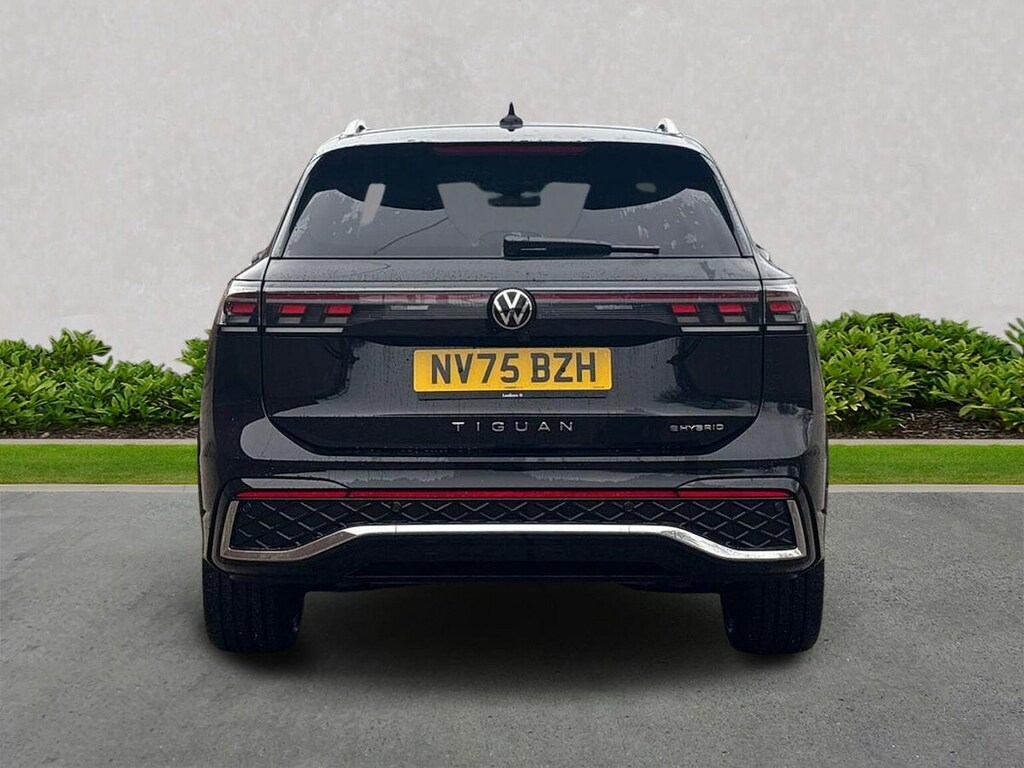 Volkswagen Tiguan 1.5 Tsi 272 Ehybrid R-line Dsg NV75BZH Black #3