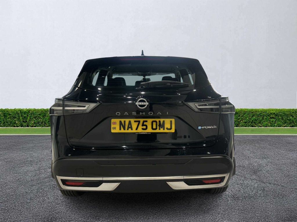 Nissan Qashqai 1.5 E-power Acenta Premium Black #4