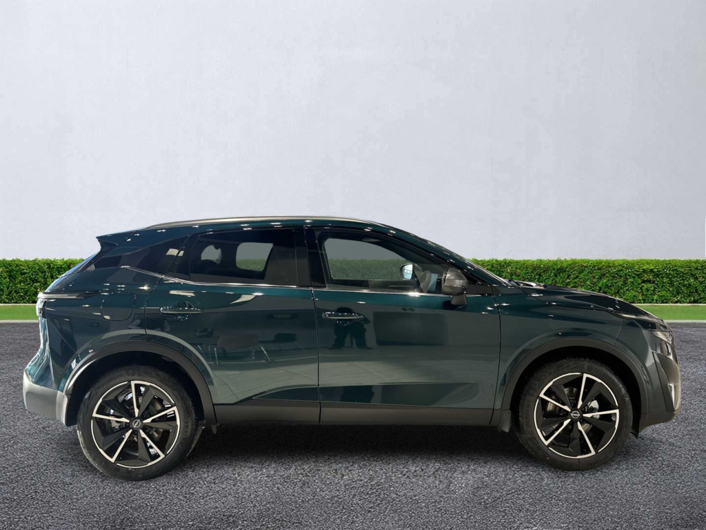 Nissan Qashqai 1.3 Dig-t Mh Tekna ND75GZZ Green #3
