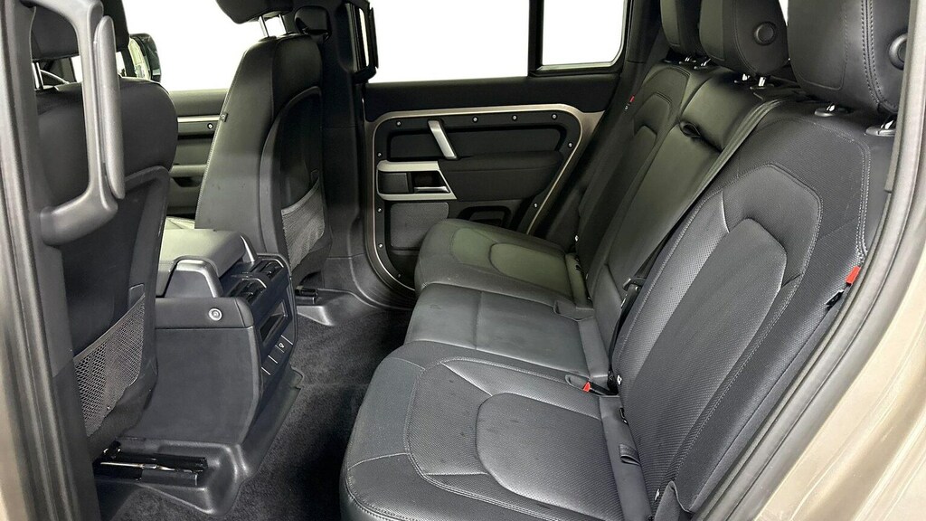 Land Rover Defender 110 3.0 D250 X-dynamic Se 110 6 Seat XRZ4532 Brown #4