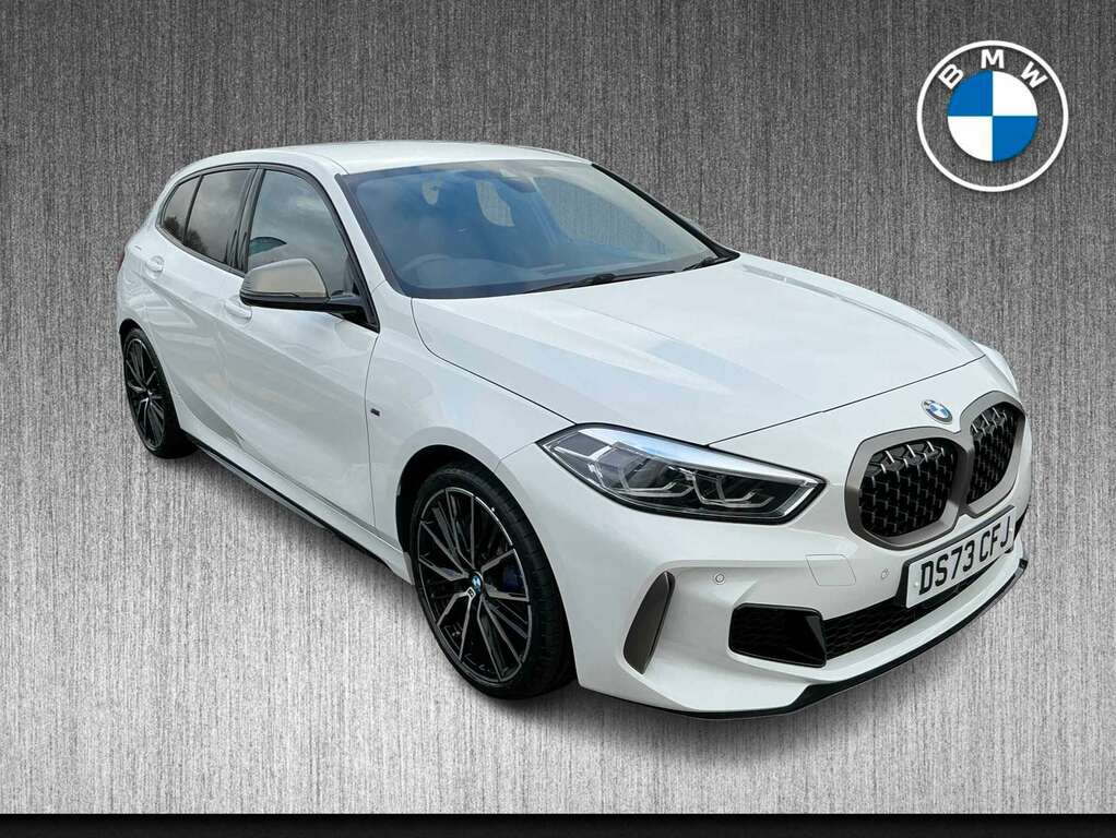 BMW 1 Series M135i Xdrive Step White