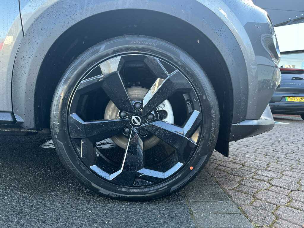 Nissan Juke 1.6 Hybrid Tekna PX75ZKV #6