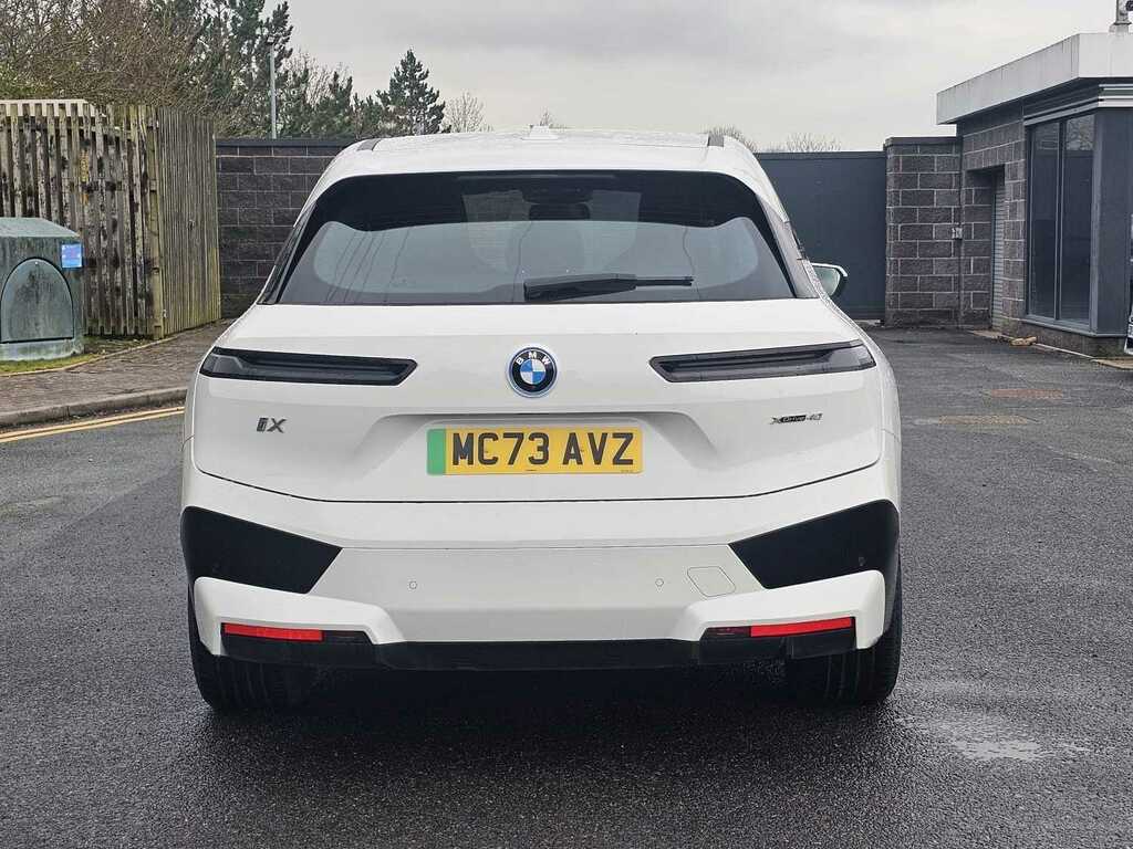 BMW iX 240Kw Xdrive40 M Sport 76.6Kwh White #6