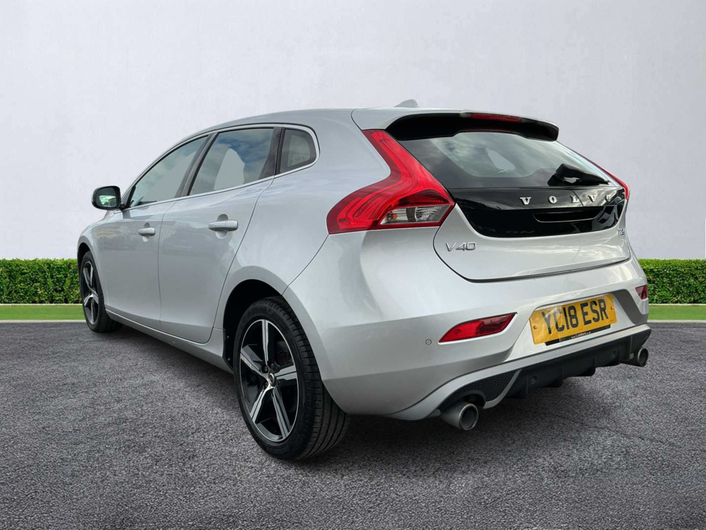 Volvo V40 T2 122 R Design Nav Plus Silver #2