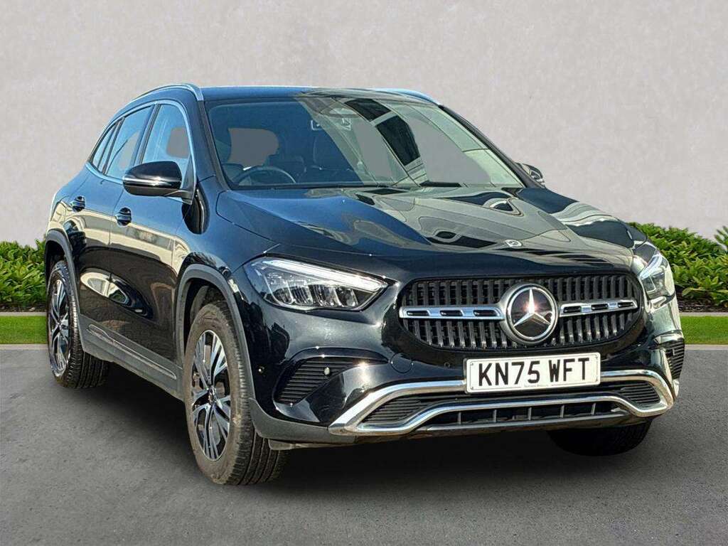 Mercedes-Benz GLA Class Gla 200D Sport Executive Black