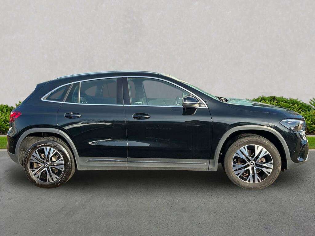 Mercedes-Benz GLA Class Gla 200D Sport Executive KN75WFT Black #3