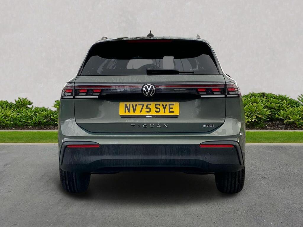 Volkswagen Tiguan 1.5 Etsi 150 Match Dsg NV75SYE Green #3