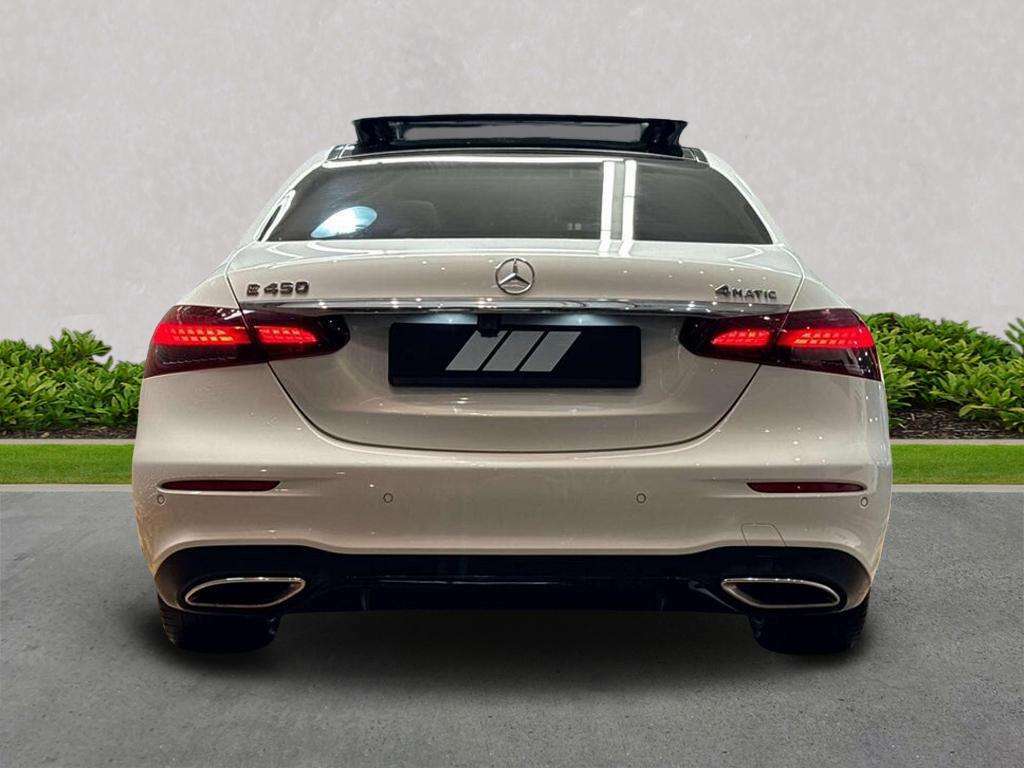 Mercedes-Benz E Class E450 4Matic Amg Line Night Ed Prem 9G-tronic White #4