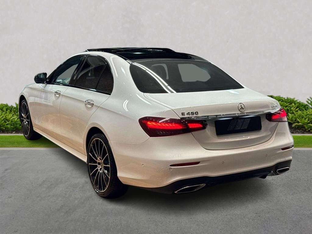 Mercedes-Benz E Class E450 4Matic Amg Line Night Ed Prem 9G-tronic White #2